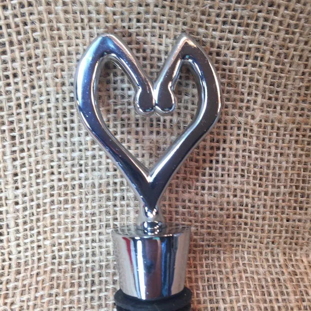 Chrome Heart Wine Bottle Stopper Silver Polished Metal Barware Accessory